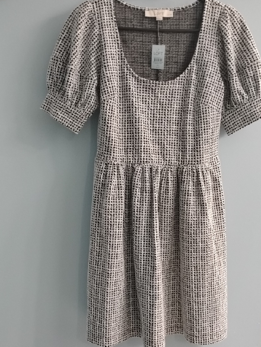 NWT LOFT 🖤 Black and White Textured Midi Dress Size XS Petite
